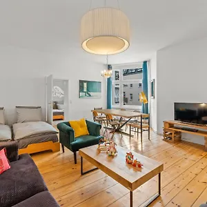 Wilhelmshavener 3br In Downdown Moabit Berlin